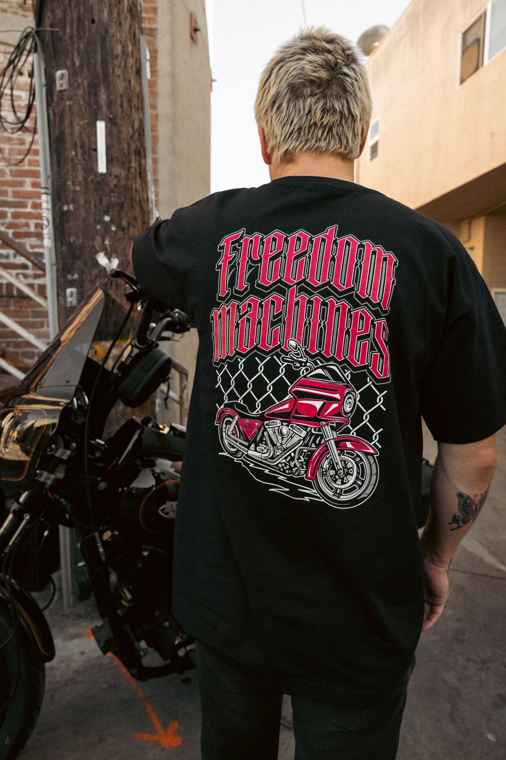 UNCHAINED – Freedom Machines Company